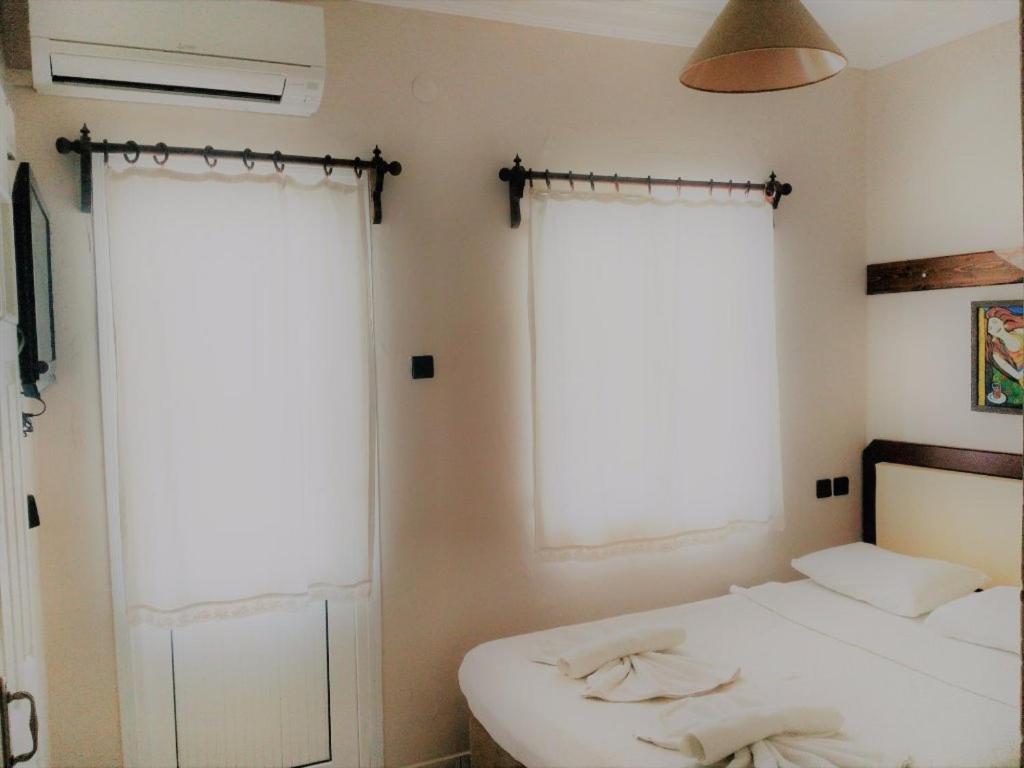 קוסדסי Ladies Beach Hotel מראה חיצוני תמונה