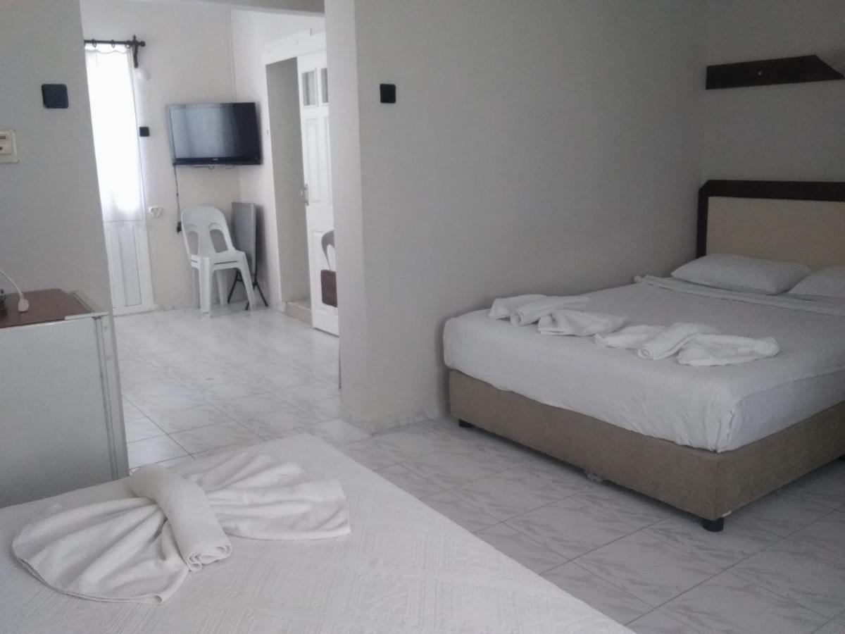קוסדסי Ladies Beach Hotel מראה חיצוני תמונה