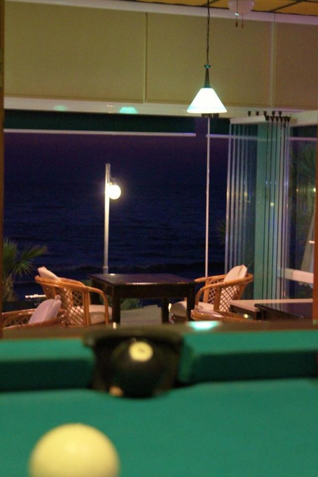 קוסדסי Ladies Beach Hotel מראה חיצוני תמונה